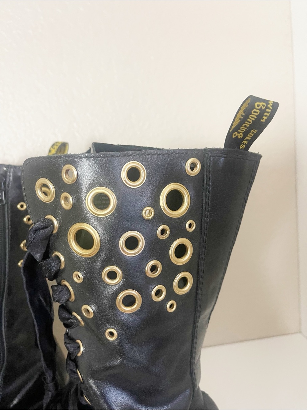 Vintage Dr. Martens tall Johari Combat Boot with gold-tone grommets grunge 8 - Picture 5 of 14